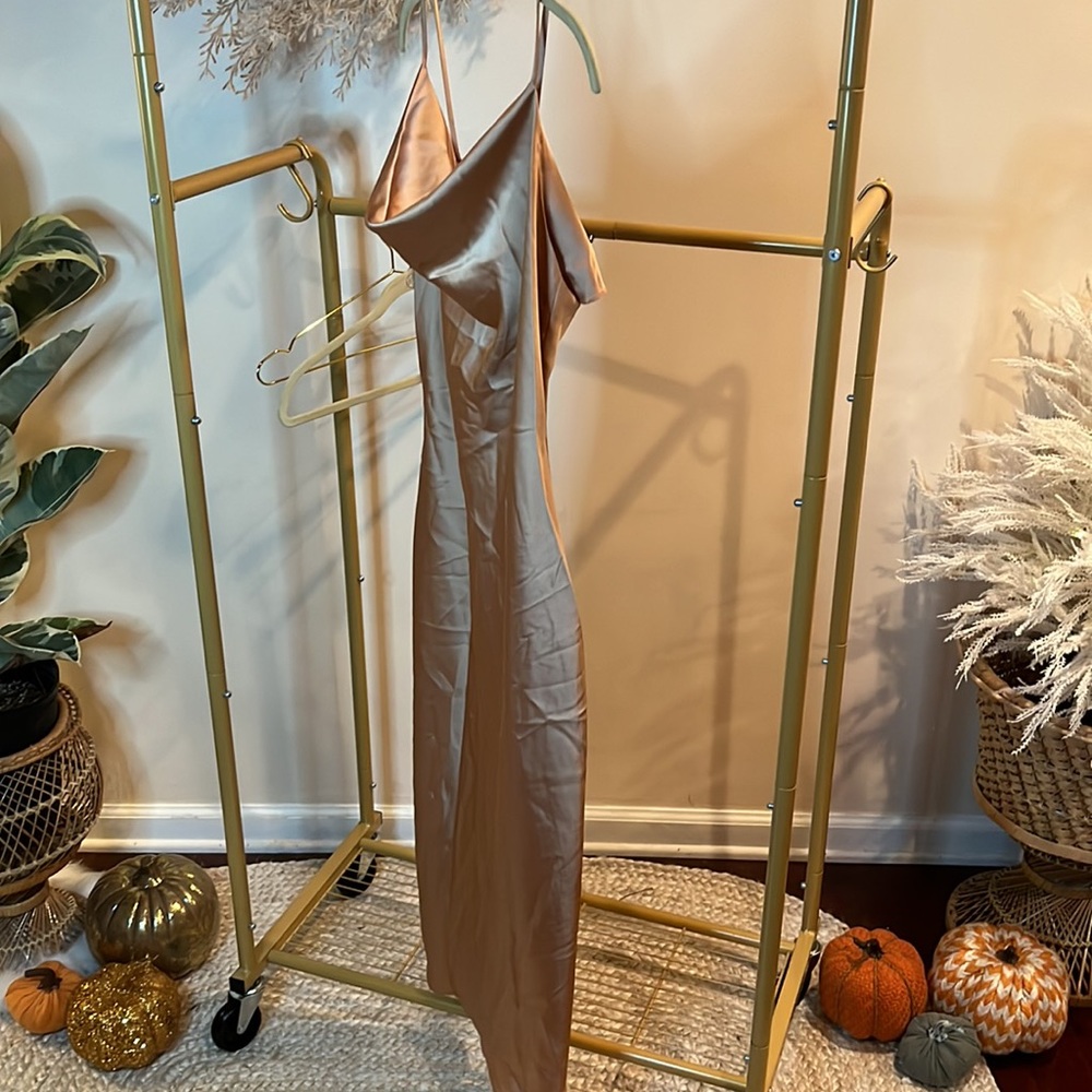 Sold Gold Persia Dress - Picture 7 of 11